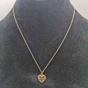 Gold Tone Heart Pendant Necklace Filigree Design Chain Clasp